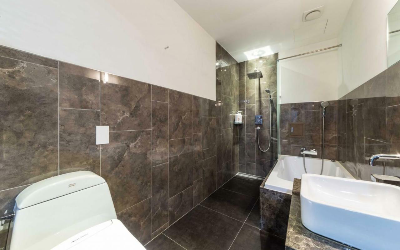 Design Hotel Ddeul& Osan Bagian luar foto